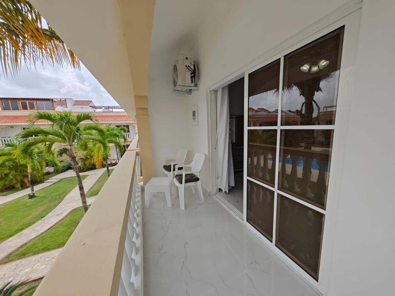Residencial Las Palmeras De Willy ボカ・チカ エクステリア 写真